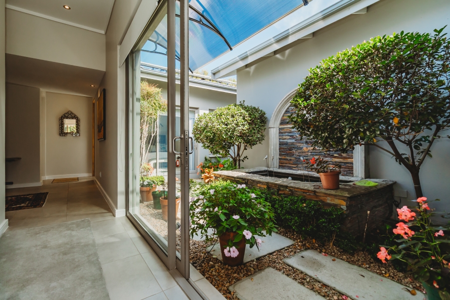 3 Bedroom Property for Sale in Earls Court Lifestyle Estate Western Cape